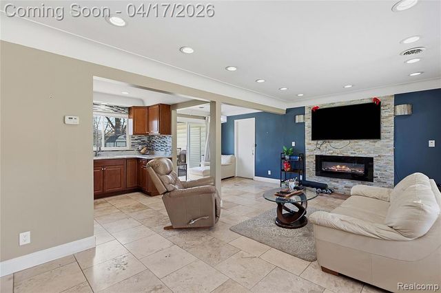 3520 Denson Drive, Sterling Heights, MI 48310