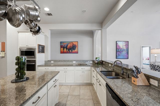 2051 Cottonwood Way, San Antonio, TX 78253