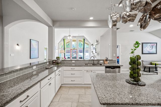 2051 Cottonwood Way, San Antonio, TX 78253