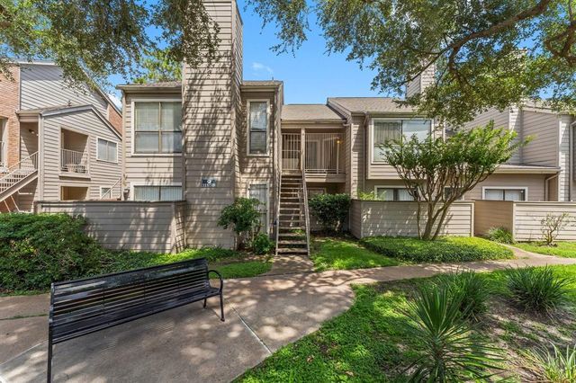 6701 Sands Point Drive 114, Houston, TX 77074