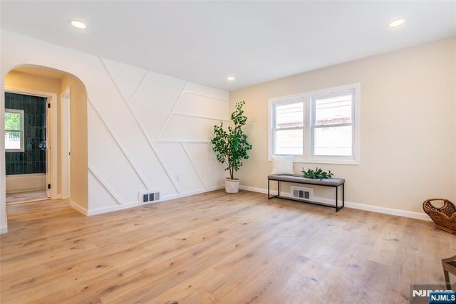 421 Tryon Avenue, Englewood, NJ 07631