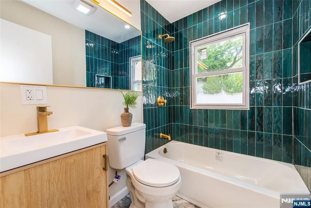 421 Tryon Avenue, Englewood, NJ 07631