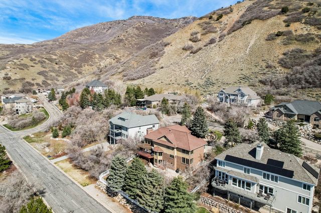 5155 S MILE HIGH CIR, Ogden, UT 84403