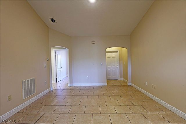 4175 Castilla CIR 206, Fort Myers, FL 33916