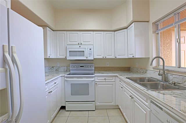 4175 Castilla CIR 206, Fort Myers, FL 33916