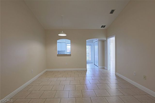 4175 Castilla CIR 206, Fort Myers, FL 33916