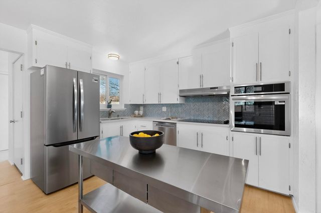 1019 Practilliano, Santa Fe, NM 87505