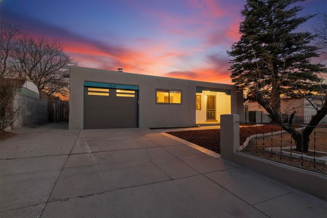 1019 Practilliano, Santa Fe, NM 87505