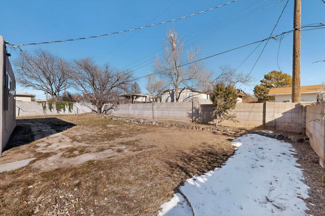 1019 Practilliano, Santa Fe, NM 87505