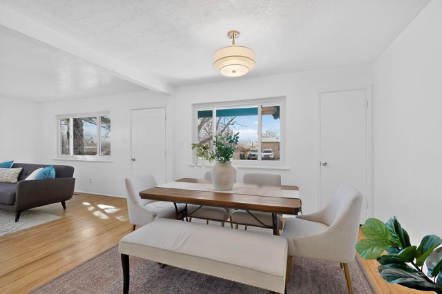 1019 Practilliano, Santa Fe, NM 87505