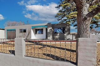 1019 Practilliano, Santa Fe, NM 87505