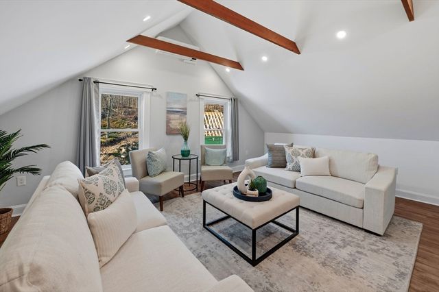 99 Mason 2, Salem, MA 01970