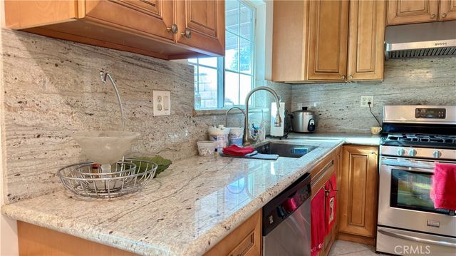 9621 Jumilla, Chatsworth, CA 91311