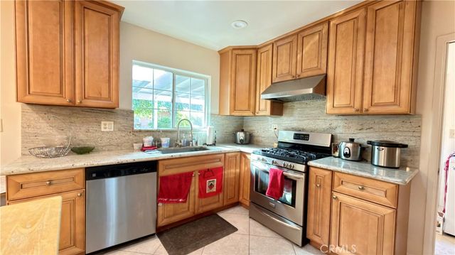9621 Jumilla, Chatsworth, CA 91311