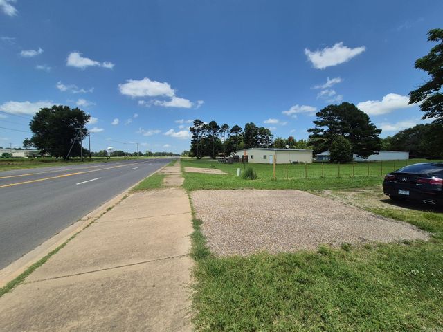 2328 N MAIN Street, Brinkley, AR 72021
