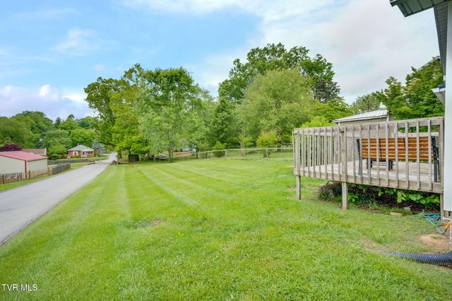 426 West Highland Road, Johnson City, TN 37604