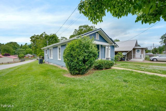 426 West Highland Road, Johnson City, TN 37604