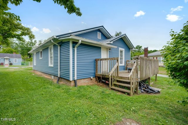 426 West Highland Road, Johnson City, TN 37604