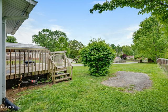 426 West Highland Road, Johnson City, TN 37604