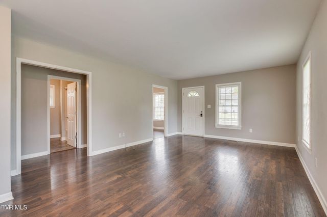 426 West Highland Road, Johnson City, TN 37604