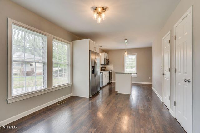426 West Highland Road, Johnson City, TN 37604