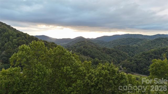 200 and 201 Fern Hill Drive, Mars Hill, NC 28754
