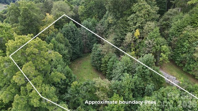 200 and 201 Fern Hill Drive, Mars Hill, NC 28754