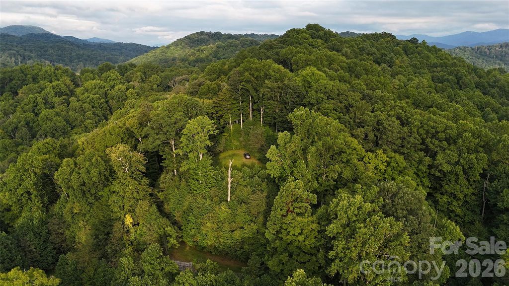 200 and 201 Fern Hill Drive, Mars Hill, NC 28754