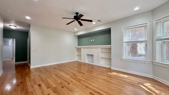 4251 N Mozart Street 2S, Chicago, IL 60618