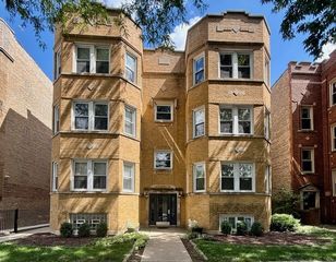 4251 N Mozart Street 2S, Chicago, IL 60618