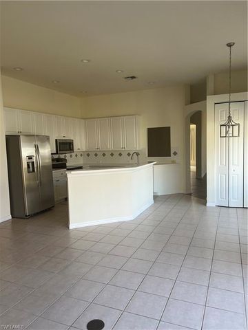 3414 Marbella CT, Bonita Springs, FL 34134
