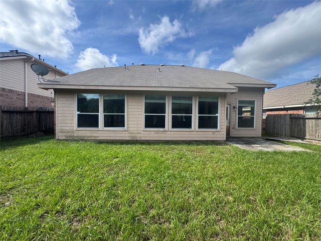 18914 Squirrel Oaks Drive, Magnolia, TX 77355