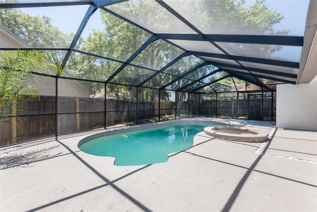 4002 QUAIL BRIAR DRIVE, Valrico, FL 33596