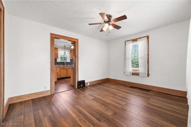 2128 S Freedom Avenue, Alliance, OH 44601