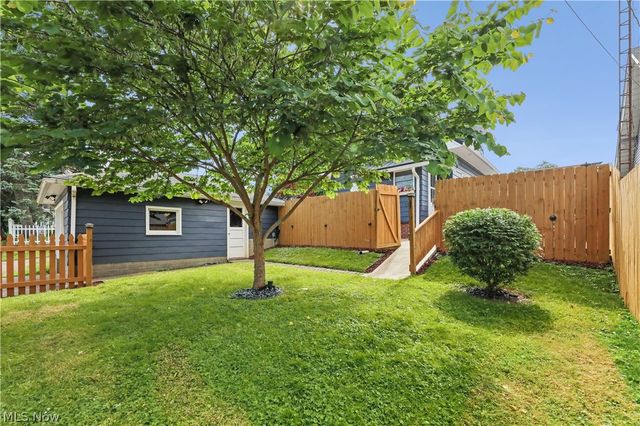 2128 S Freedom Avenue, Alliance, OH 44601