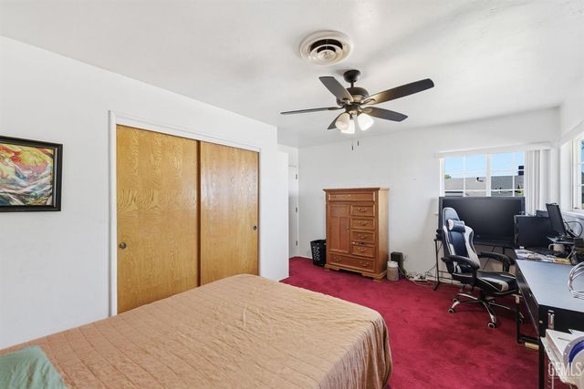 325 Circle Drive, Bakersfield, CA 93308