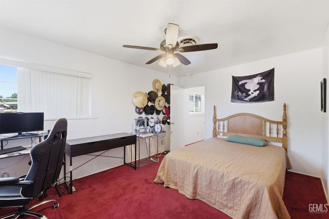 325 Circle Drive, Bakersfield, CA 93308