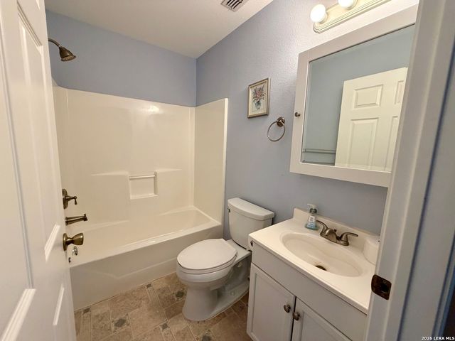 1550 County Road 300, Jourdanton, TX 78026