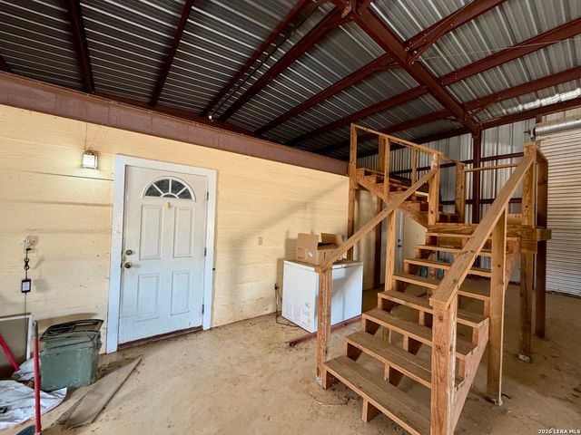 1550 County Road 300, Jourdanton, TX 78026