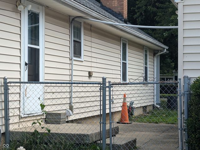 2231 Vermont Avenue, Connersville, IN 47331