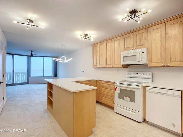 1133 Ocean Shore Blvd Apt 202, Ormond Beach, FL 32176