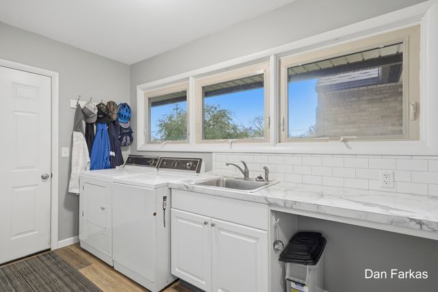 3322 Burlingame Avenue Sw, City Of Wyoming, MI 49509