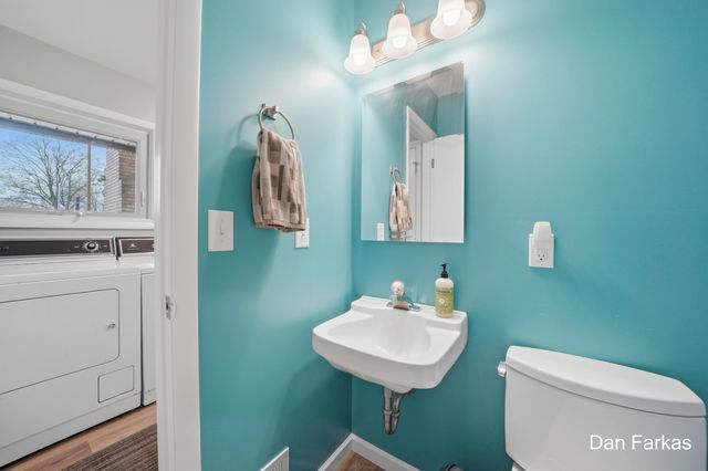 3322 Burlingame Avenue Sw, City Of Wyoming, MI 49509