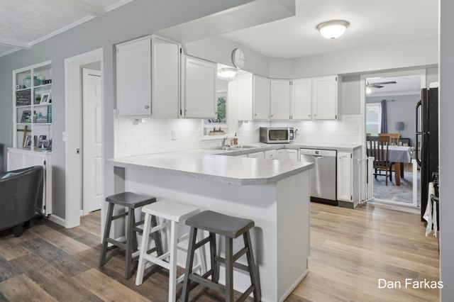 3322 Burlingame Avenue Sw, City Of Wyoming, MI 49509