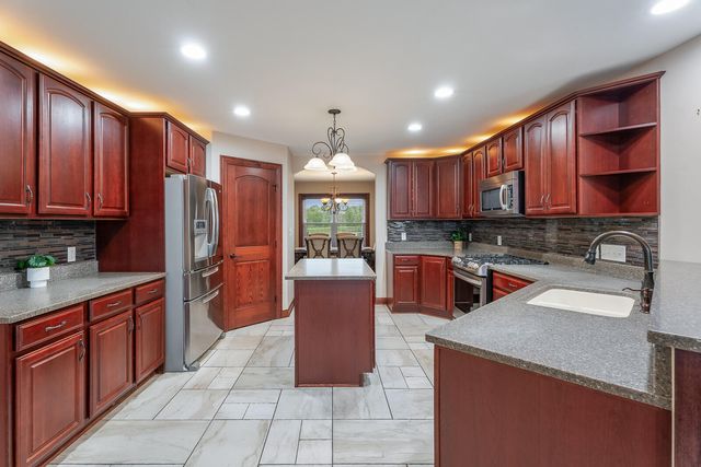 8692 W 156th Court, Lowell, IN 46356