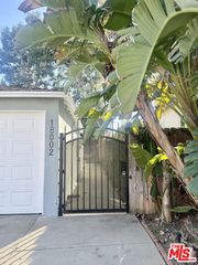 18002 Collins Street, Encino, CA 91316