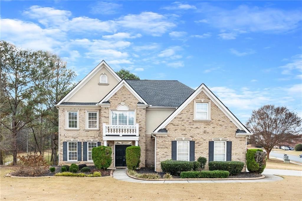 Image 1 of property listing at 2600 Wolf Lake SW Drive, Atlanta, GA 30349