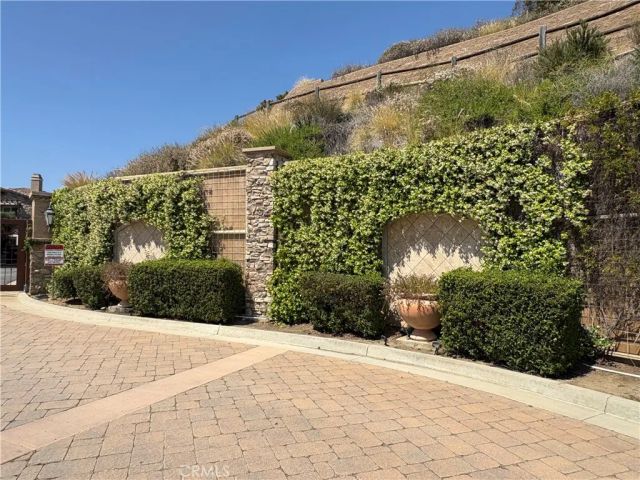 21917 Bella Vista, Chatsworth, CA 91311