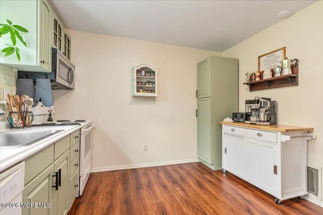 376 Ilona Court, Brick, NJ 08724