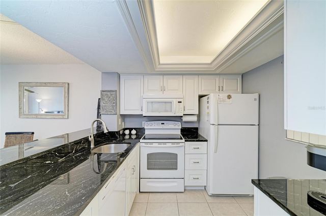 1257 S PORTOFINO DRIVE 104, Sarasota, FL 34242